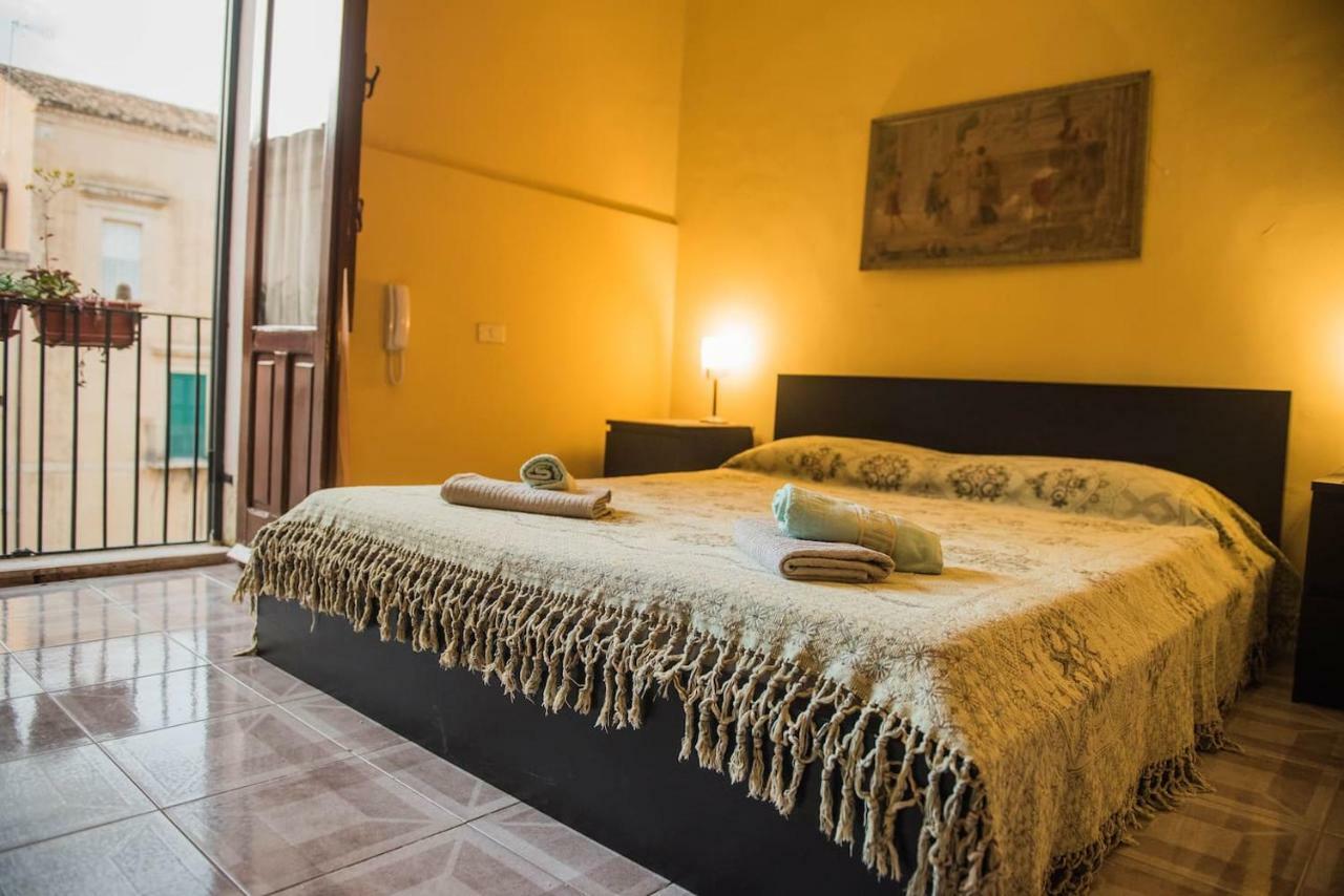 Casa di Marco Palazzo Astuto Appartamento Noto Esterno foto